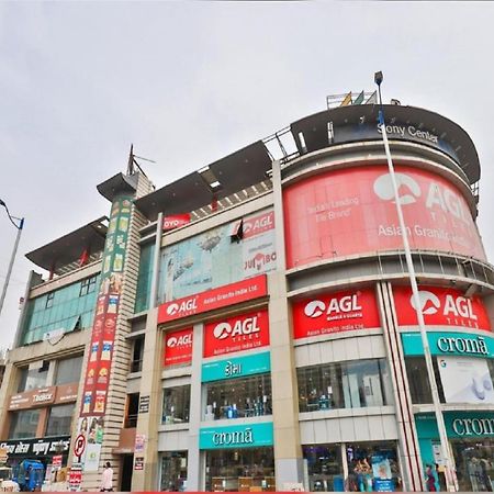 Hotel Nest View Ahmedabad Buitenkant foto